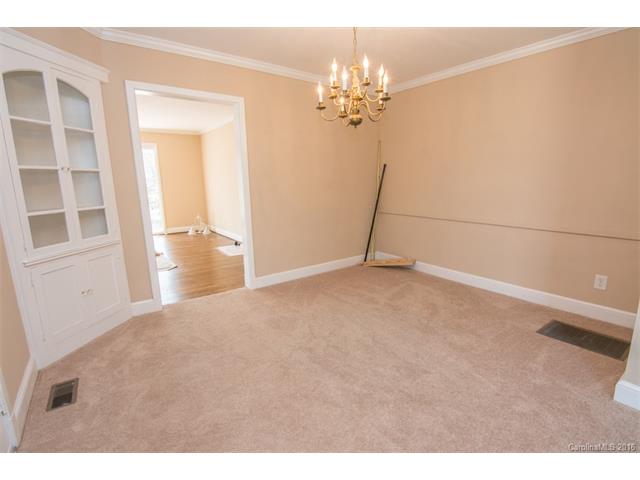707 Barr St, Lancaster, SC 29720 photo 9