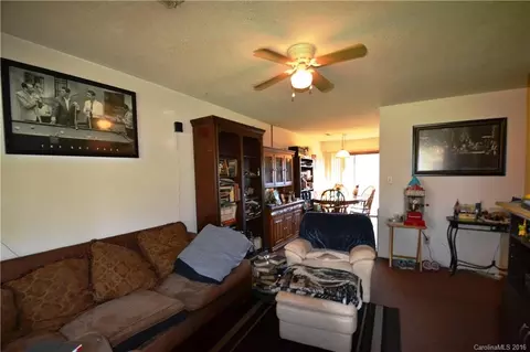 8008 Secluded Ln, Denver, NC 28037 photo 3