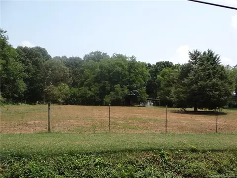 215 3rd Nw Ave NW, Conover, NC 28613 photo 5