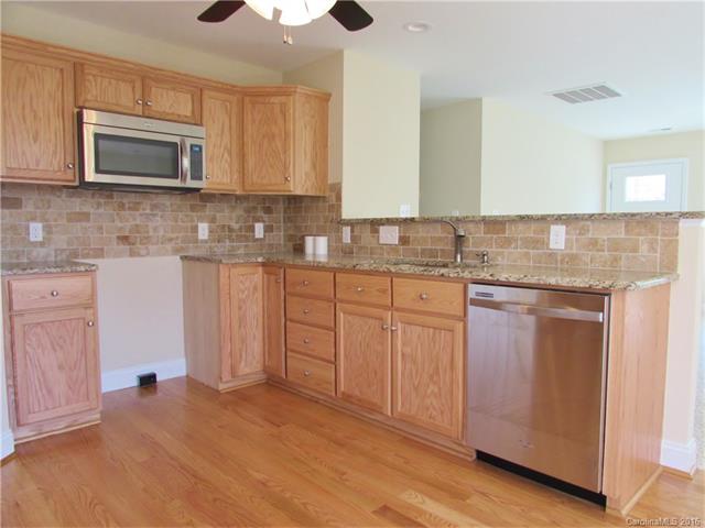 1020 Fox Run Cir, Concord, NC 28025 photo 4