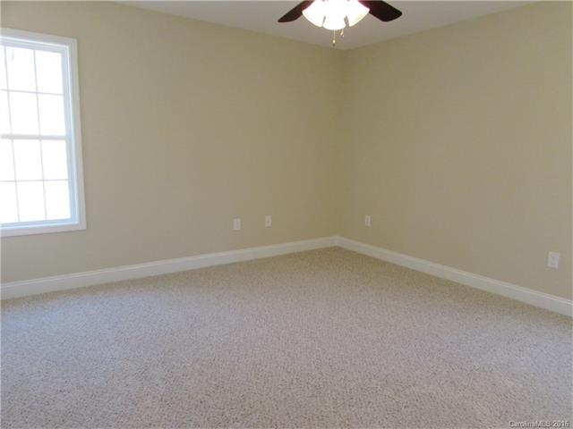 1020 Fox Run Cir, Concord, NC 28025 photo 8