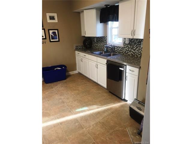 118 Doree Ln, Crouse, NC 28033 photo 6