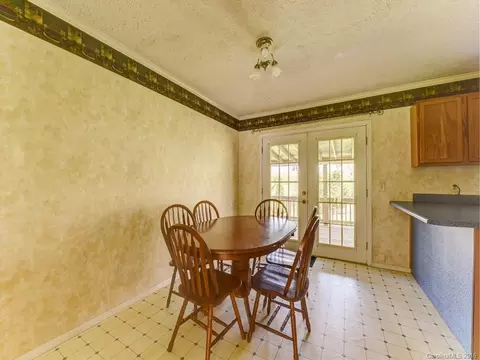 151 Pinehaven Dr, Clyde, NC 28721 photo 9