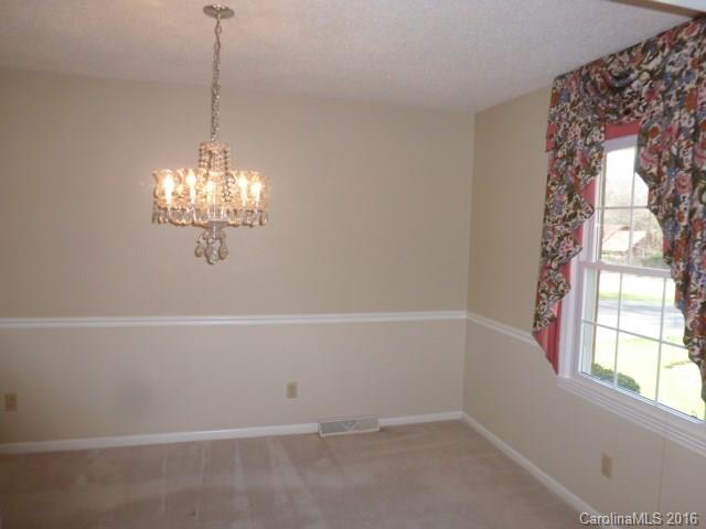 592 Freemont Dr, Lancaster, SC 29720 photo 5