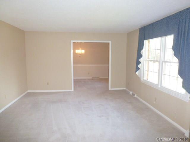 592 Freemont Dr, Lancaster, SC 29720 photo 3