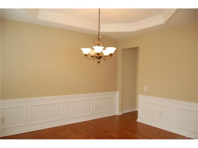 20215 Beard St, Cornelius, NC 28031 photo 2