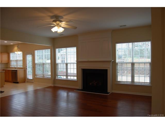 20215 Beard St, Cornelius, NC 28031 photo 4