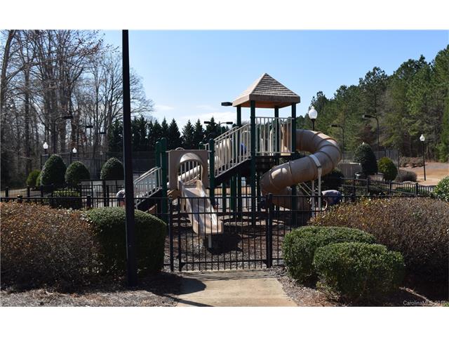 18110 Bluff Inlet Rd, Cornelius, NC 28031 photo 17