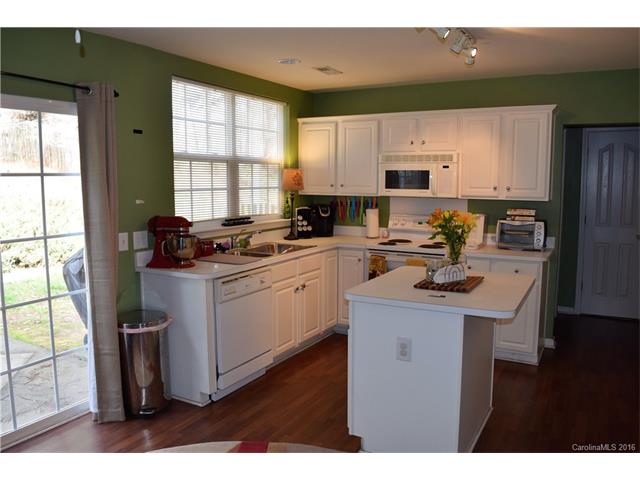 18110 Bluff Inlet Rd, Cornelius, NC 28031 photo 5