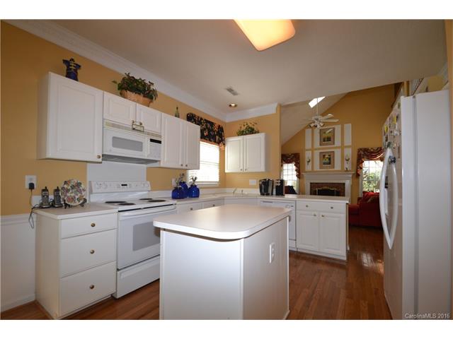 21137 Crealock Pl, Cornelius, NC 28031 photo 9