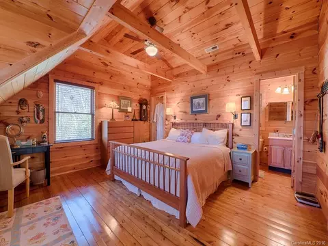 10 Hunters Trl, Sylva, NC 28779 photo 17