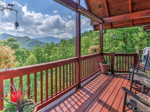 10 Hunters Trl, Sylva, NC 28779 photo 22