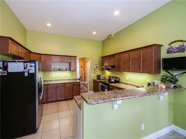 4024 Donahue Pl, Davidson, NC 28036 photo 11