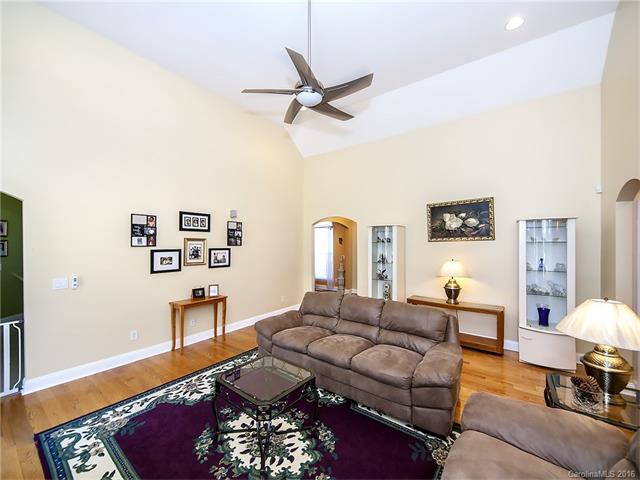 4024 Donahue Pl, Davidson, NC 28036 photo 6