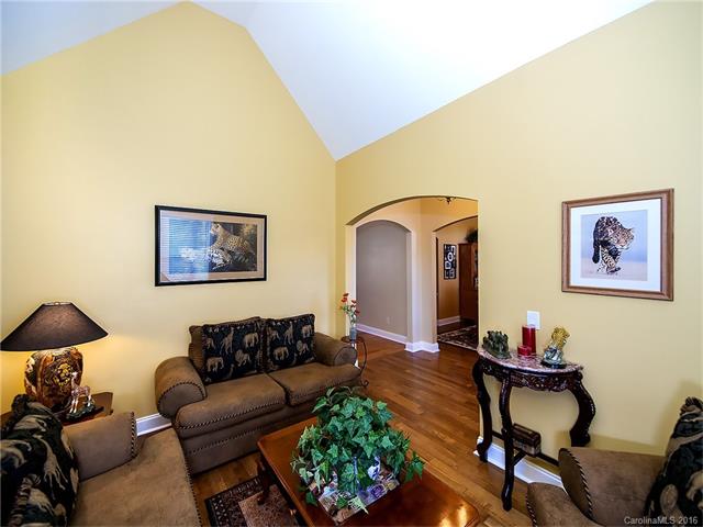 4024 Donahue Pl, Davidson, NC 28036 photo 3
