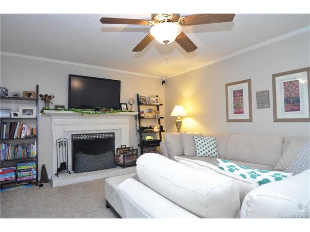 301 Minden Ln, Matthews, NC 28105 photo 3