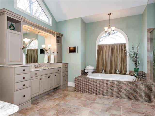 19034 Peninsula Point Dr, Cornelius, NC 28031 photo 12