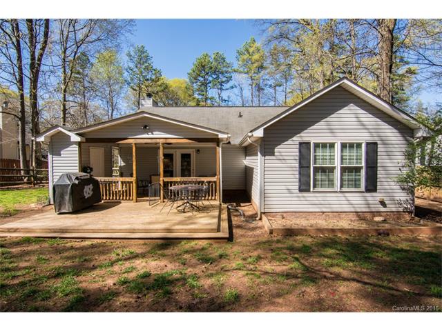 324 Radio Rd, Charlotte, NC 28216 photo 15