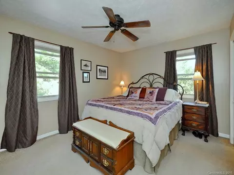 128 Camelot Dr, Clyde, NC 28721 photo 12
