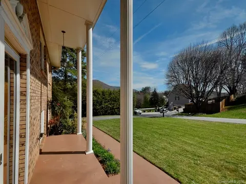 128 Camelot Dr, Clyde, NC 28721 photo 22