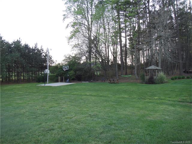 20006 Five Point Rd, Locust, NC 28097 photo 3