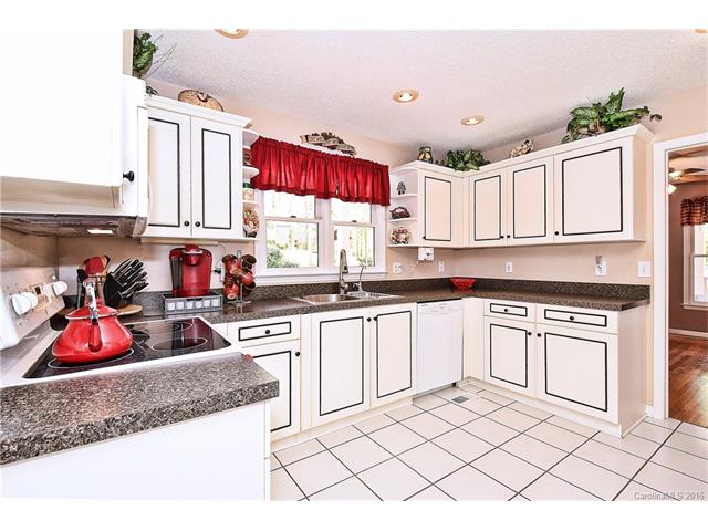 190 Crosscut Dr, Denver, NC 28037 photo 5