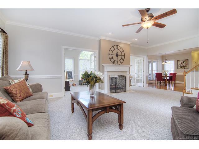 183 Melbourne Dr, Fort Mill, SC 29708 photo 9