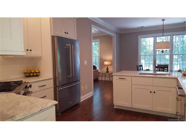 20534 Deep Cove Ct, Cornelius, NC 28031 photo 4