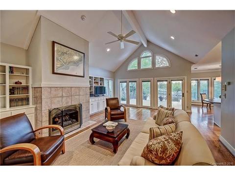 20035 Chapel Point Ln, Cornelius, NC 28031 photo 2