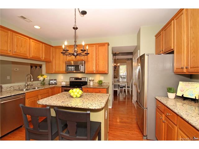 10635 Quarrier Dr, Cornelius, NC 28031 photo 4