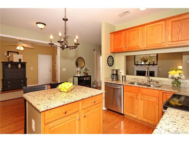10635 Quarrier Dr, Cornelius, NC 28031 photo 9