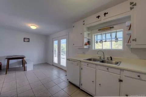 135 Hampton St, Sylva, NC 28779 photo 16