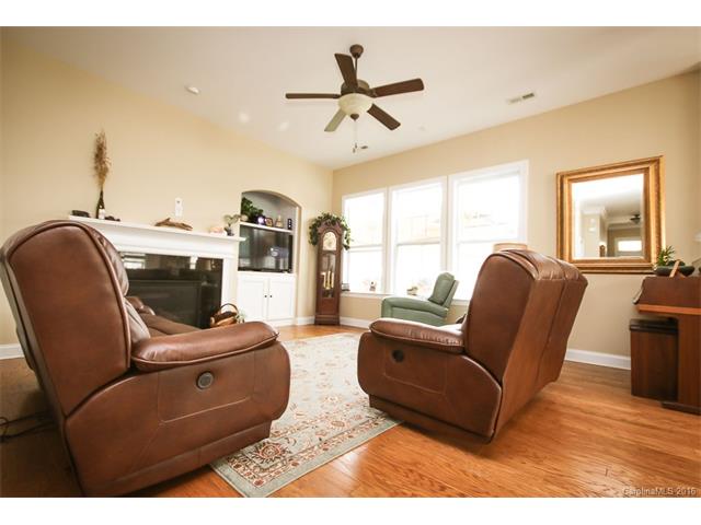 12423 Brenthaven Dr, Davidson, NC 28036 photo 5