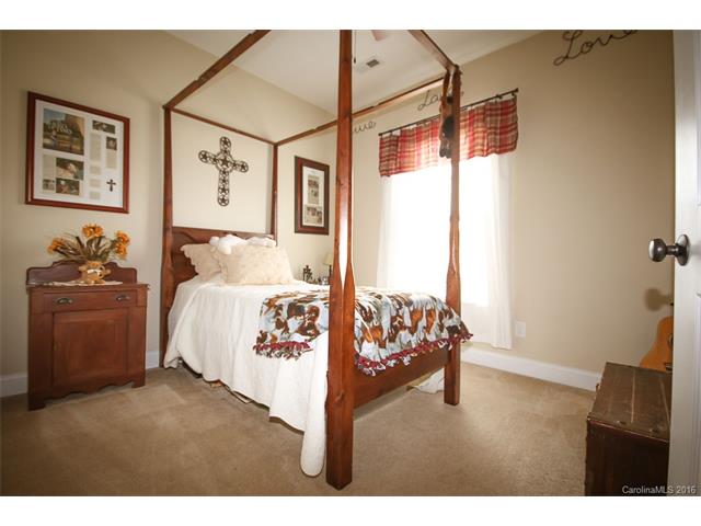 12423 Brenthaven Dr, Davidson, NC 28036 photo 18