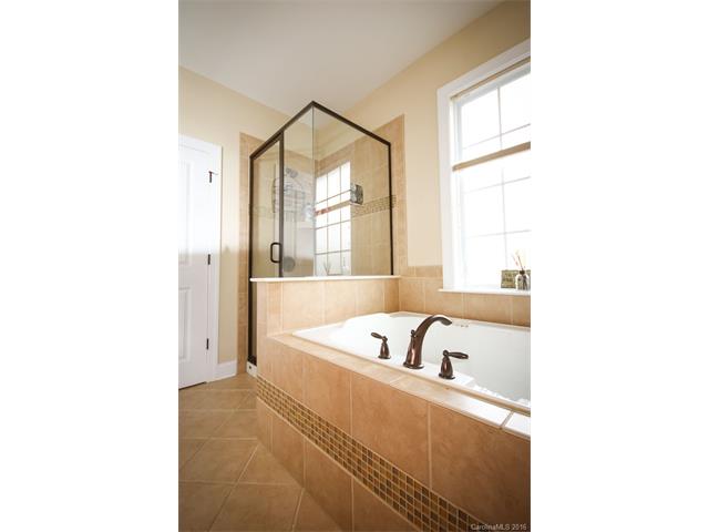 12423 Brenthaven Dr, Davidson, NC 28036 photo 16