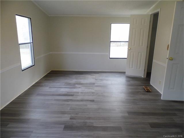 2450 Cimarron Cir, Midland, NC 28107 photo 8