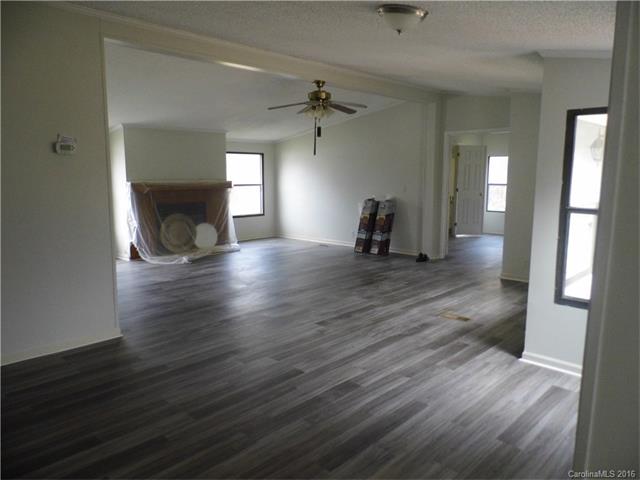 2450 Cimarron Cir, Midland, NC 28107 photo 7
