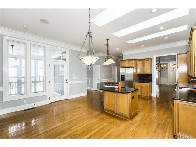 107 Caldwell Ln, Davidson, NC 28036 photo 9