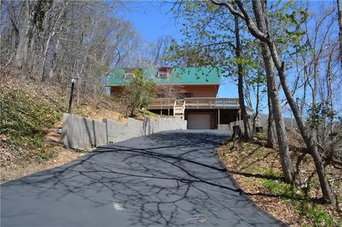 77 Maple Forest Rd, Fairview, NC 28730 photo 1