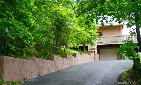 77 Maple Forest Rd, Fairview, NC 28730 photo 2