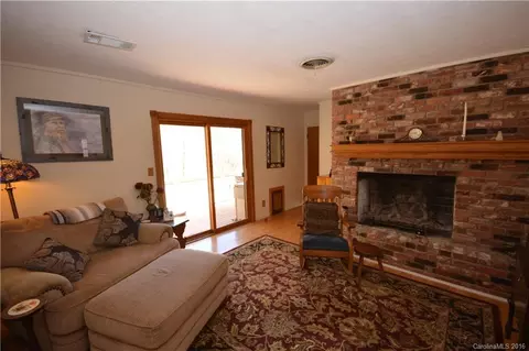 77 Maple Forest Rd, Fairview, NC 28730 photo 10