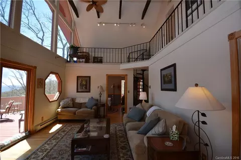77 Maple Forest Rd, Fairview, NC 28730 photo 9