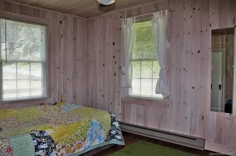 39 Monteith Branch Rd, Sylva, NC 28779 photo 4