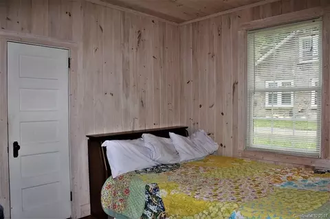 39 Monteith Branch Rd, Sylva, NC 28779 photo 3
