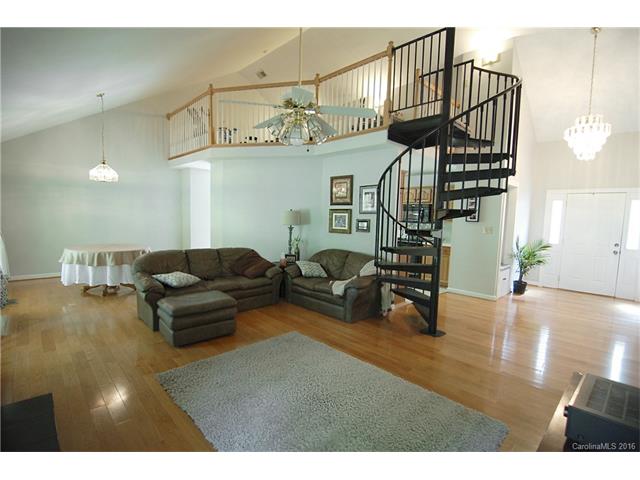 1127 Bentwood Ln, Monroe, NC 28110 photo 5