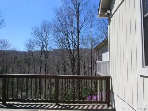 40 Pine Point Rd, Spruce Pine, NC 28777 photo 3