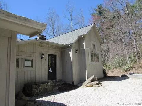 40 Pine Point Rd, Spruce Pine, NC 28777 photo 1