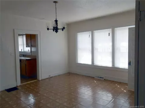 1 St Se St SE, Hickory, NC 28602 photo 5