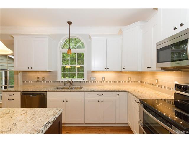 21126 Harken Dr, Cornelius, NC 28031 photo 2
