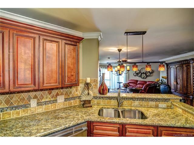 1332 Torrence Cir #23, Davidson, NC 28036 photo 5
